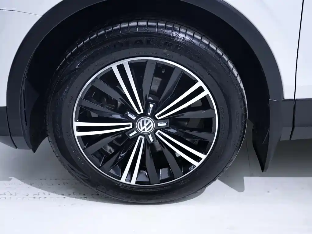 Volkswagen Tiguan L 2019 Facelift 280TSI Automatic 2WD Panoramic Comfort Edition China VI 2020 - thumbnail 8