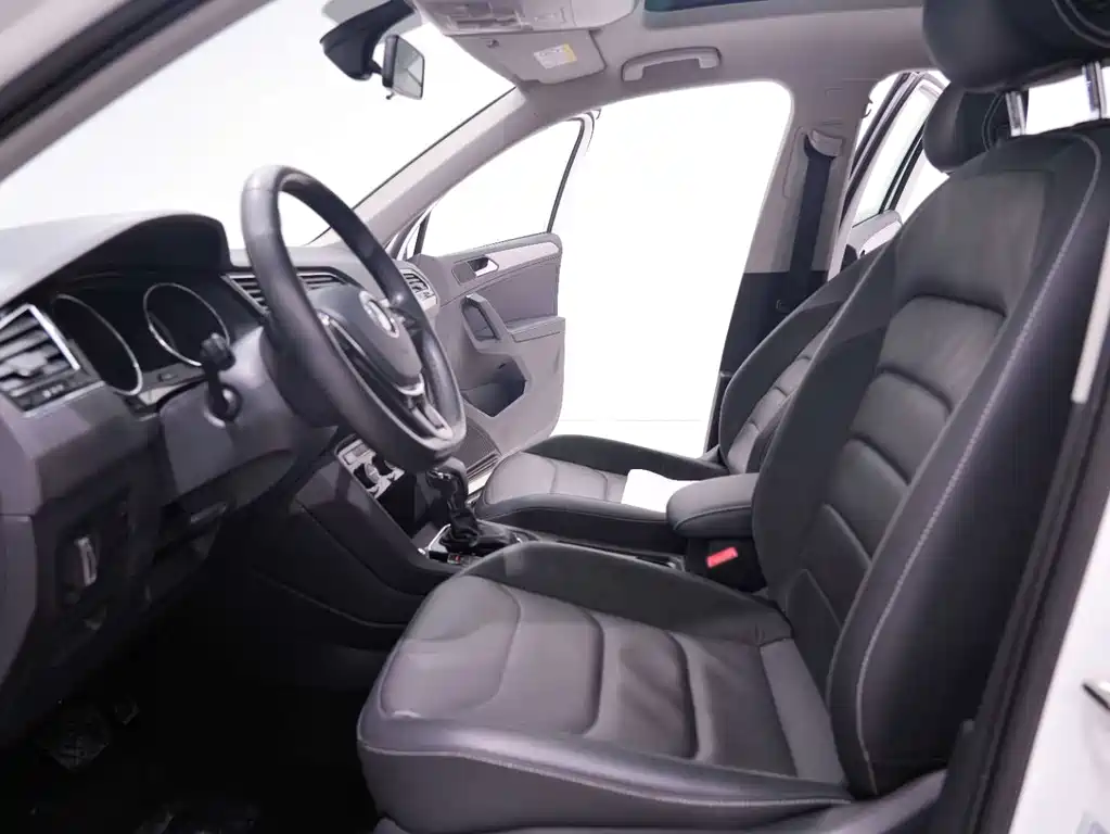 Volkswagen Tiguan L 2019 Facelift 280TSI Automatic 2WD Panoramic Comfort Edition China VI 2020 - thumbnail 19