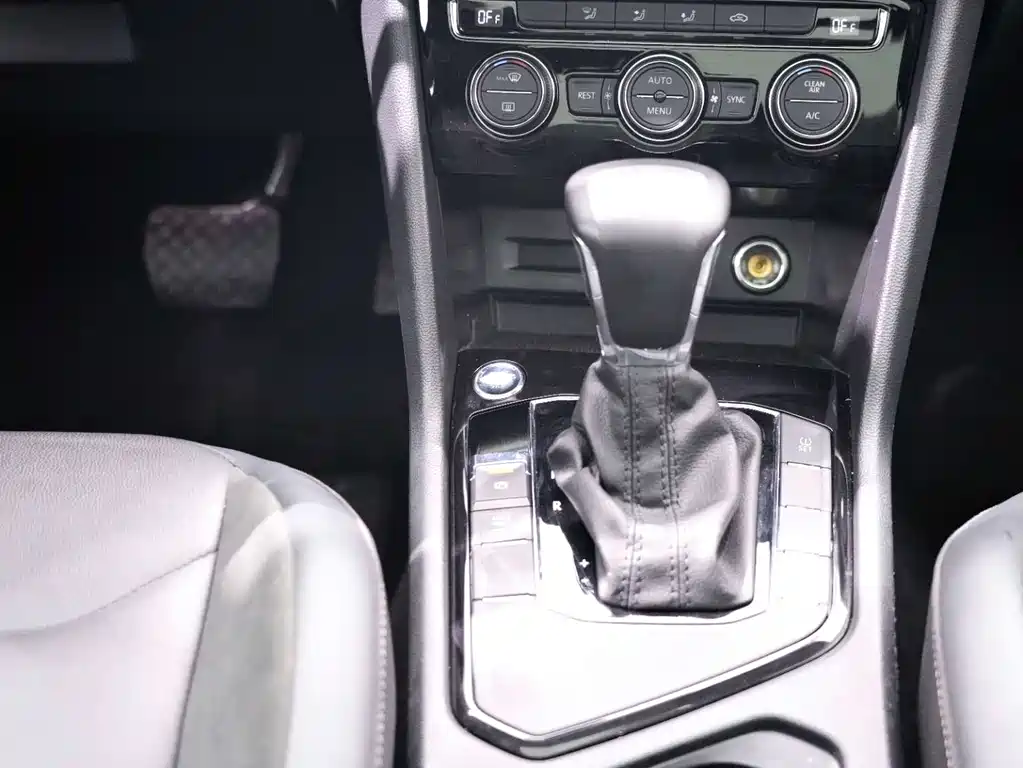 Volkswagen Tiguan L 2019 Facelift 280TSI Automatic 2WD Panoramic Comfort Edition China VI 2020 - thumbnail 24