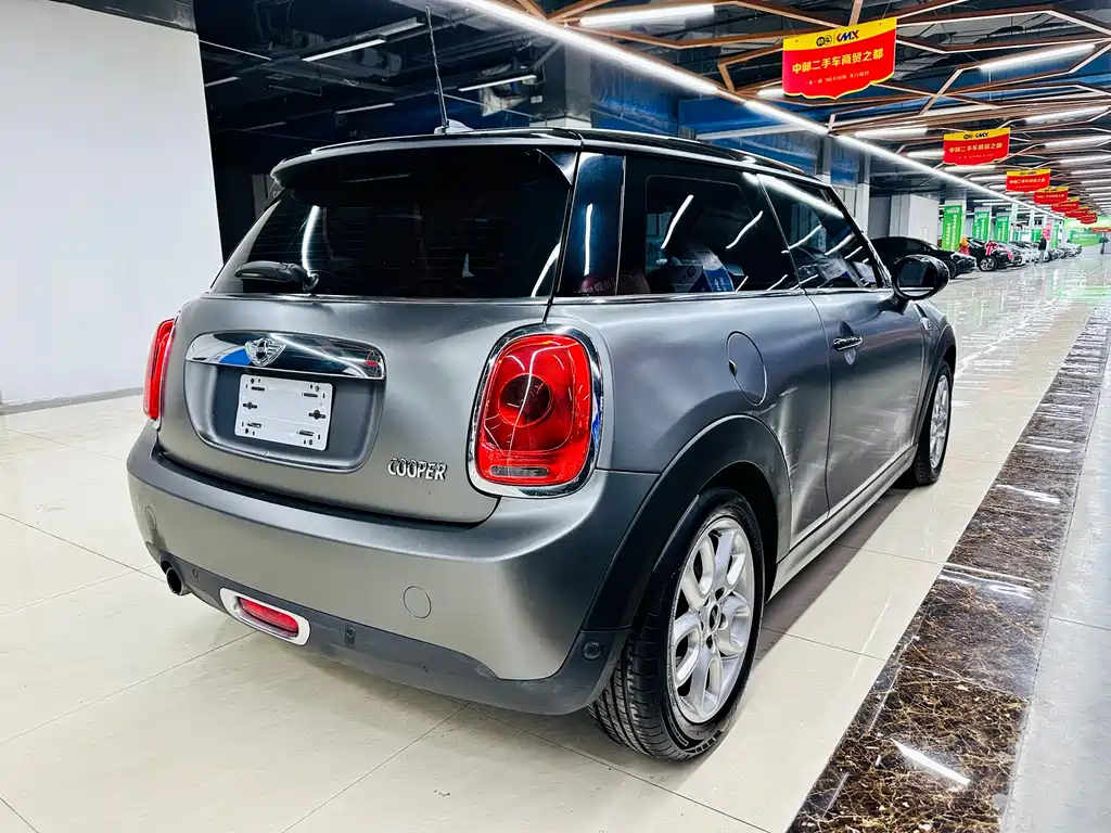 MINI MINI 2014 1.5T COOPER Fun 2016 - thumbnail 5