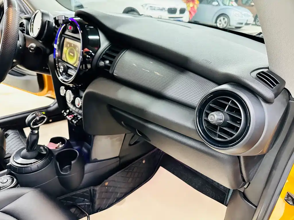 MINI MINI 2014 1.5T COOPER Fun 2016 - thumbnail 24