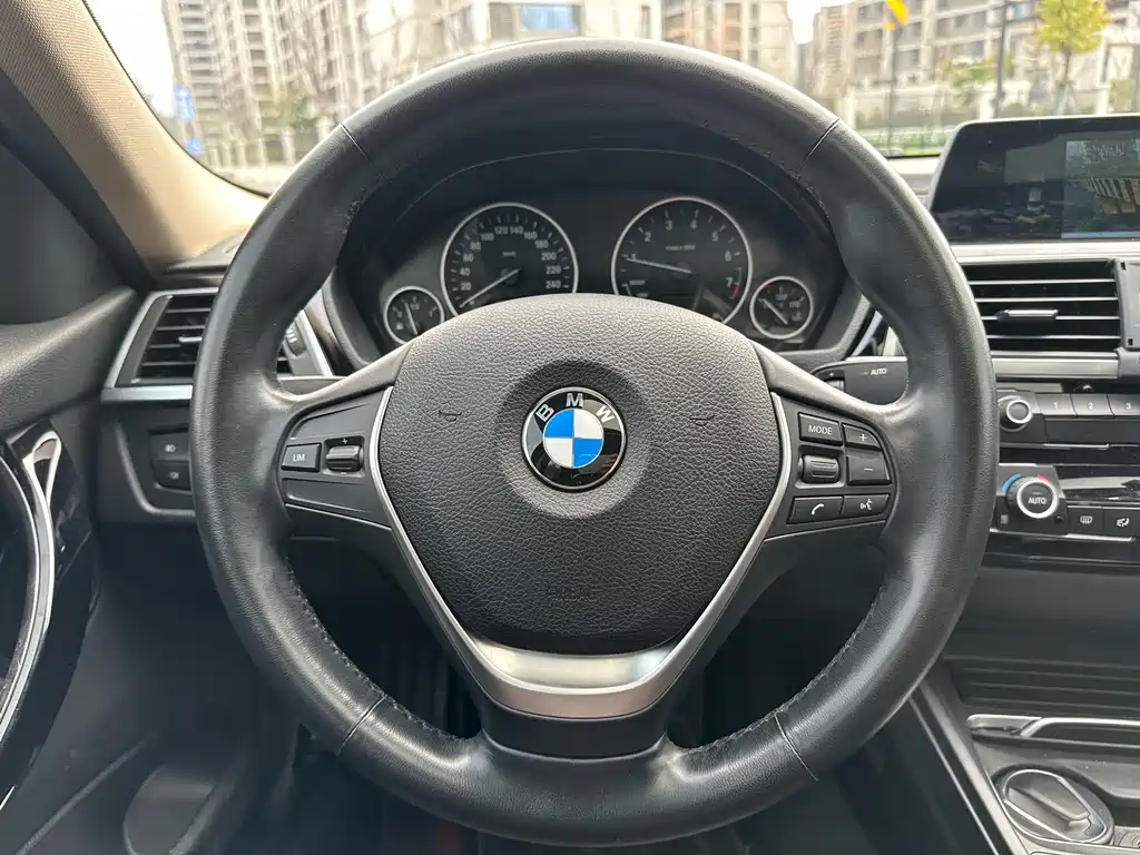 BMW BMW 3 Series 2018 320Li Fashion Edition 2018 - thumbnail 15