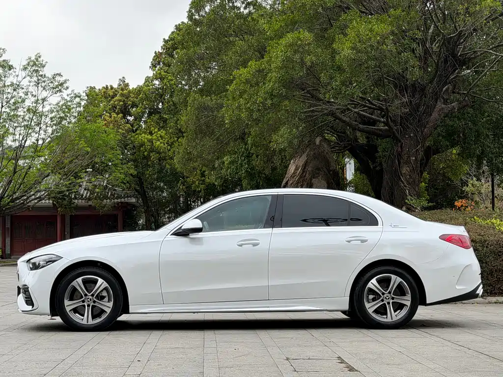 Mercedes-Benz Mercedes-Benz C-Class 2022 C 200 L Sport Edition 2022 - thumbnail 4