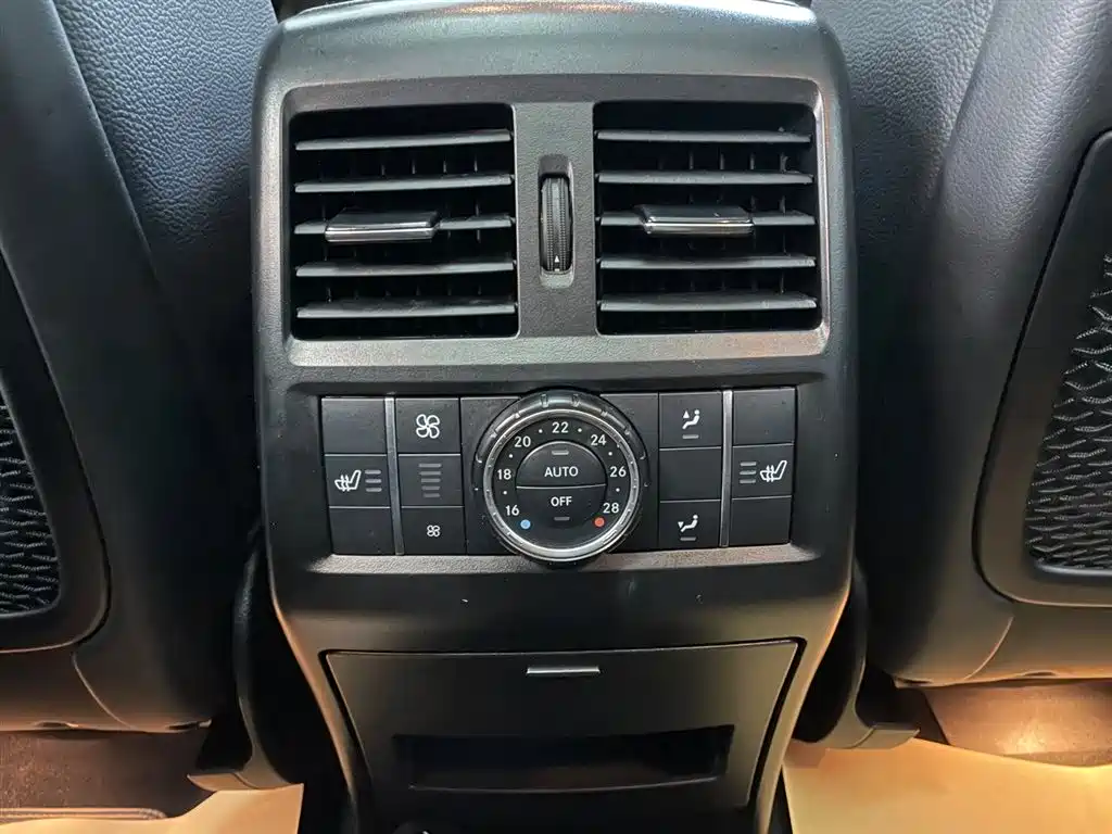 Mercedes-Benz Mercedes-Benz GLS 2018 Facelift GLS 400 4MATIC Dynamic 2018 - thumbnail 16