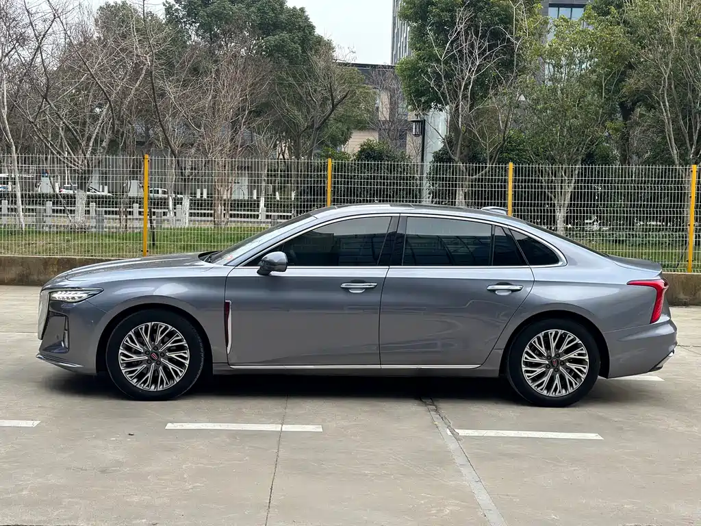 Hongqi Hongqi H5 2023 2.0T Automatic Intelligent Connectivity Flag Enjoyment Edition 2023 - thumbnail 5