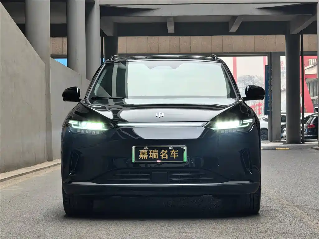 Leapmotor Leapmotor C11 2024 Pure Electric 580 Premium Edition 2025 - thumbnail 2
