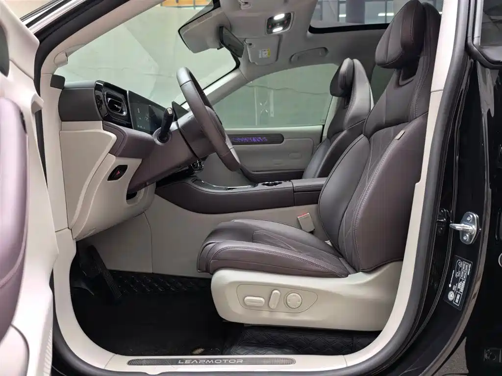Leapmotor Leapmotor C11 2024 Pure Electric 580 Premium Edition 2025 - thumbnail 7