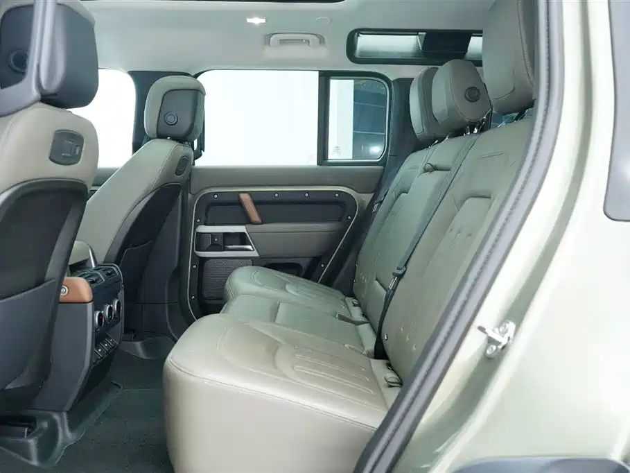 Land Rover Land Rover Defender 2020 110 P400 HSE 2021 - thumbnail 6