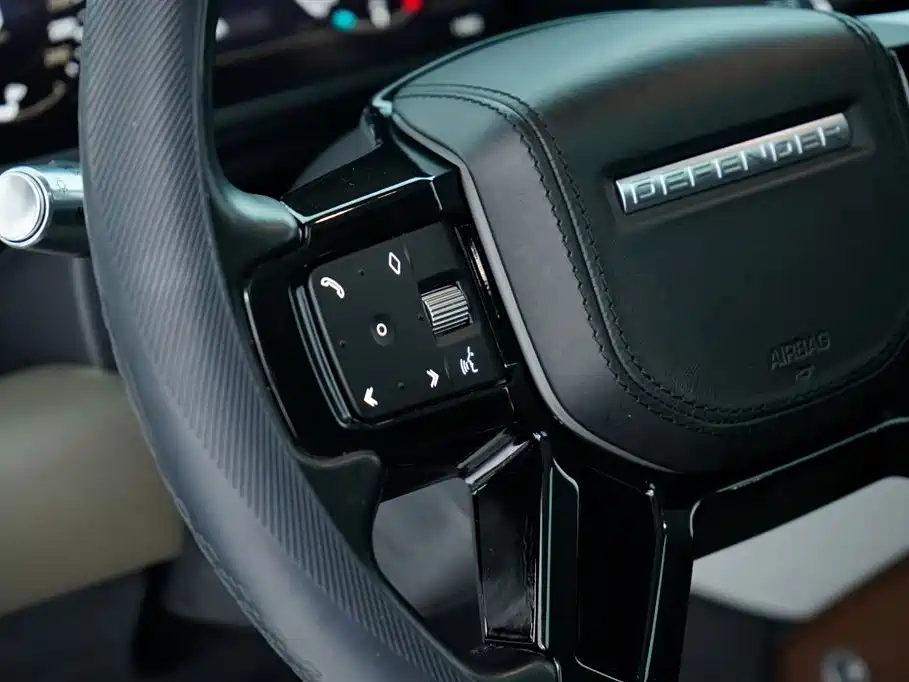 Land Rover Land Rover Defender 2020 110 P400 HSE 2021 - thumbnail 25