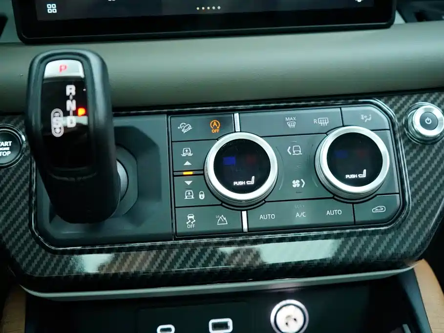 Land Rover Land Rover Defender 2020 110 P400 HSE 2021 - thumbnail 26