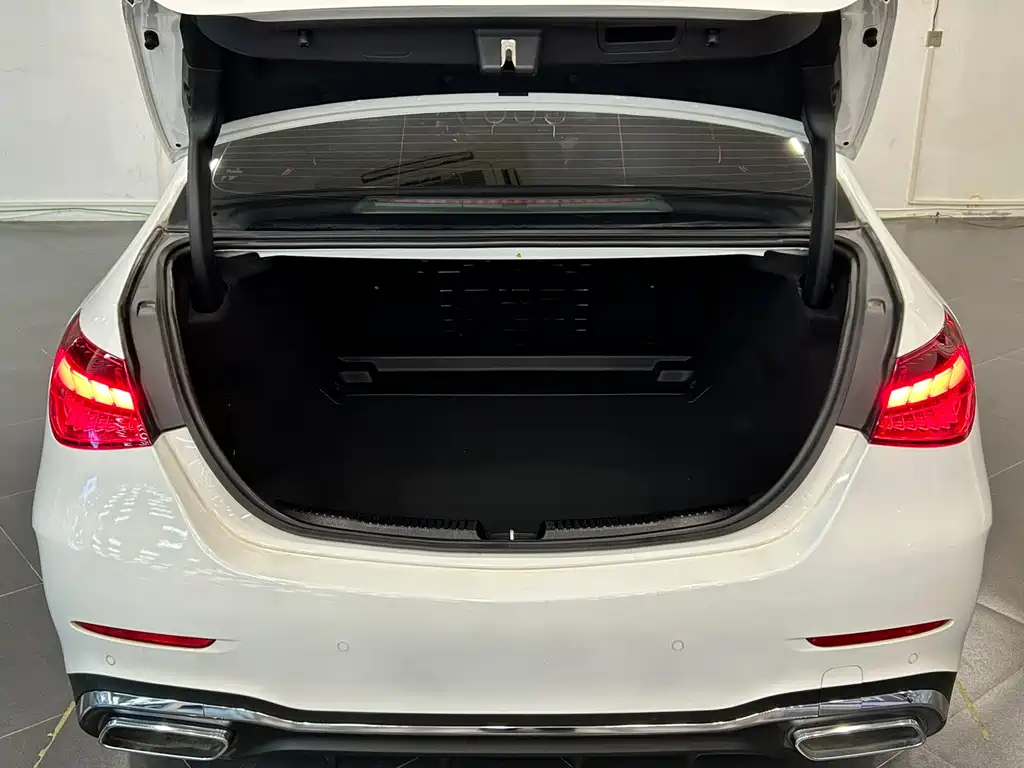 Mercedes-Benz Mercedes-Benz C-Class 2023 Facelift C 260 L Sport Edition 2023 - thumbnail 15