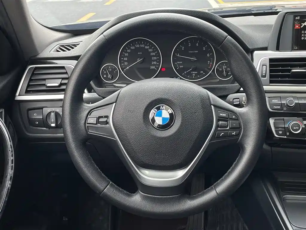 BMW BMW 3 Series 2017 318Li Fashion Edition 2017 - thumbnail 15
