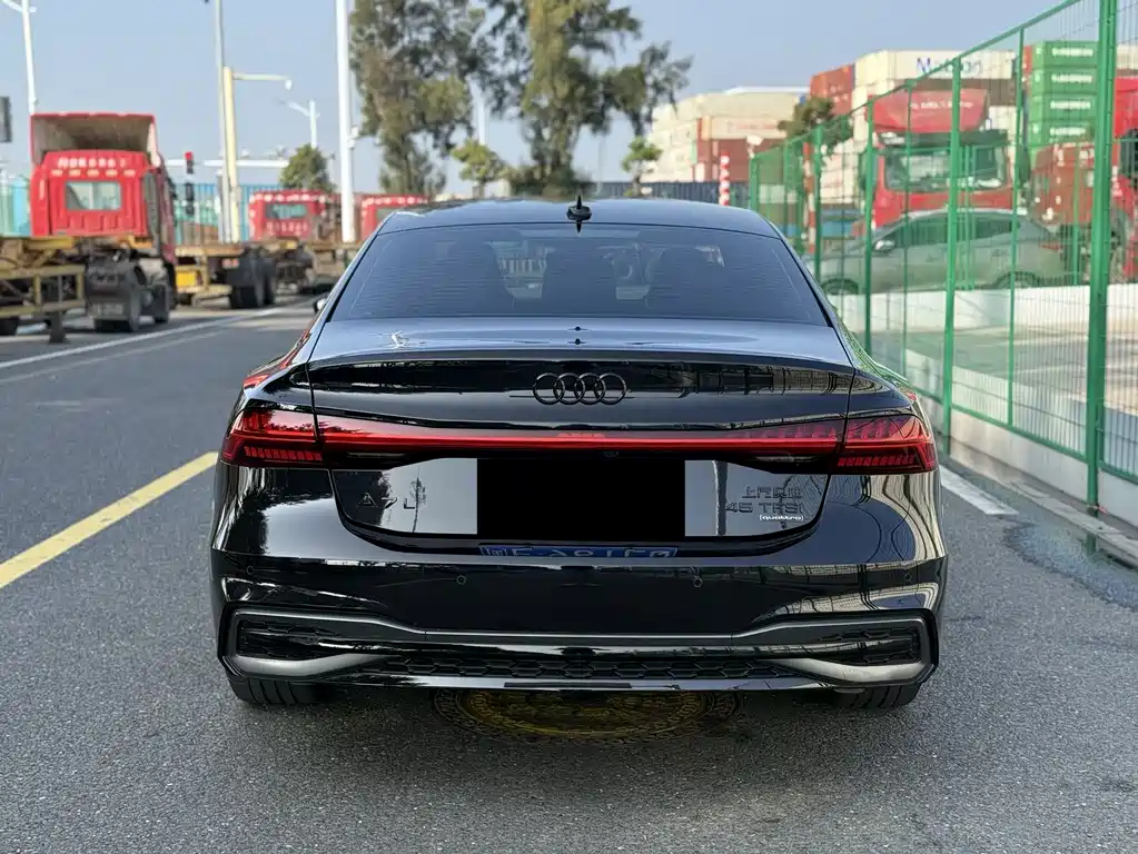 Audi Audi A7L 2024 45 TFSI quattro S-line Black Knight Edition 2024 - thumbnail 14
