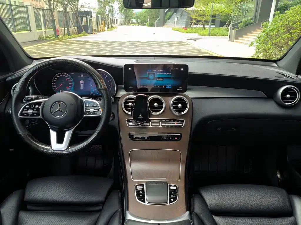 Mercedes-Benz Mercedes-Benz GLC 2020 GLC 260 L 4MATIC Luxury Edition 2020 - thumbnail 10