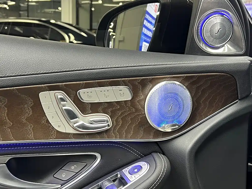 Mercedes-Benz Mercedes-Benz GLC 2020 Facelift GLC 300 L 4MATIC Dynamic 2020 - thumbnail 3