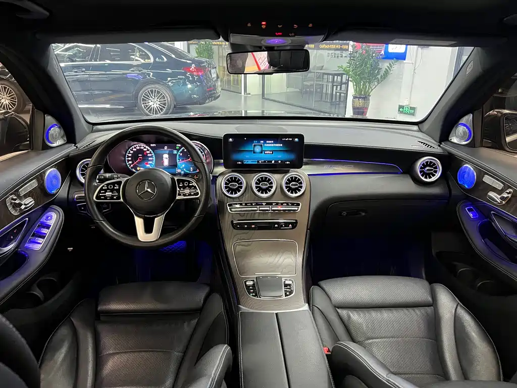 Mercedes-Benz Mercedes-Benz GLC 2020 Facelift GLC 300 L 4MATIC Dynamic 2020 - thumbnail 6