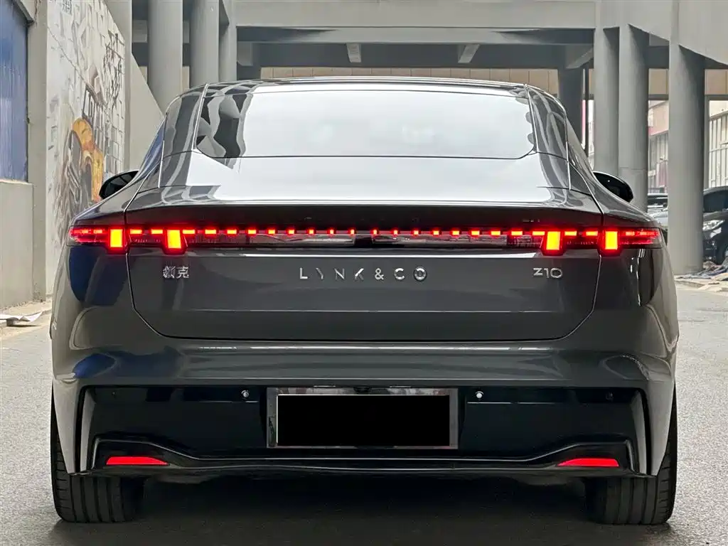 Lynk & Co Lynk & Co Z10 2024 95kWh 766km RWD Max 2025 - thumbnail 4