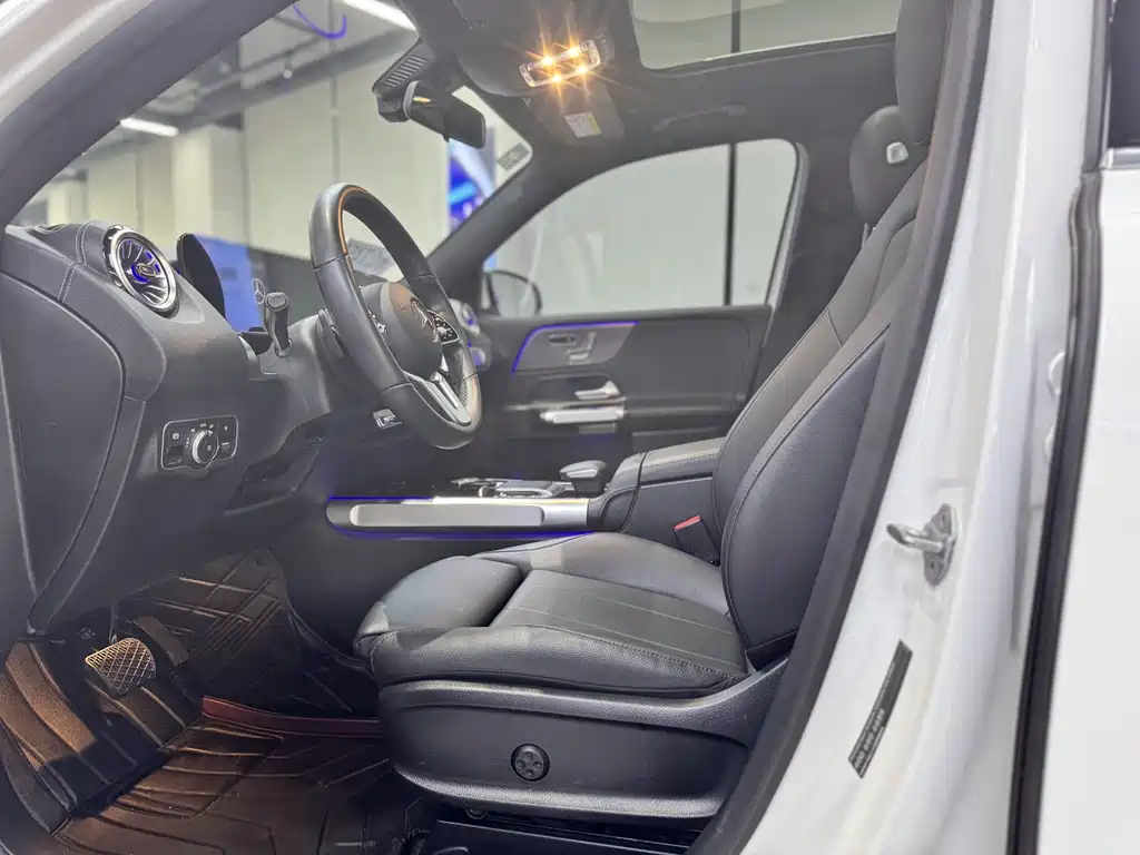 Mercedes-Benz Mercedes-Benz GLB 2021 GLB 200 Style 2021 - thumbnail 4