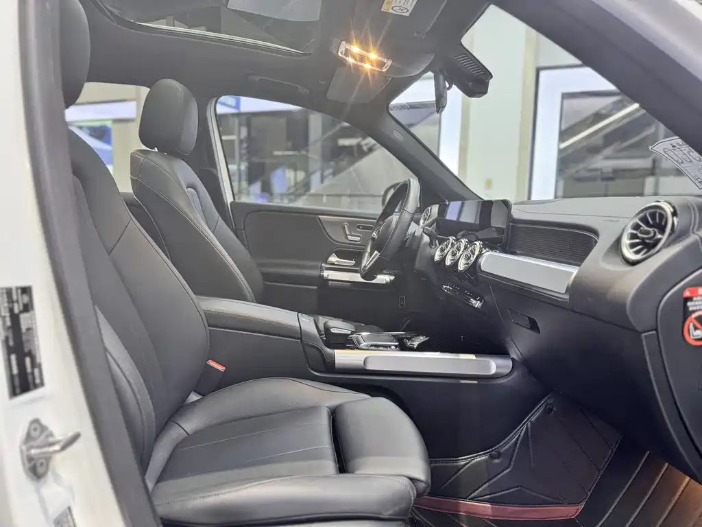 Mercedes-Benz Mercedes-Benz GLB 2021 GLB 200 Style 2021 - thumbnail 19