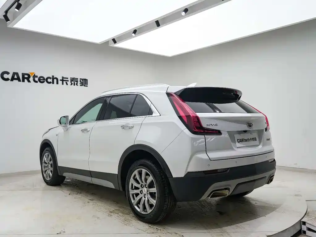 Cadillac Cadillac XT4 2020 Facelift 28T FWD Premium 2020 - thumbnail 16