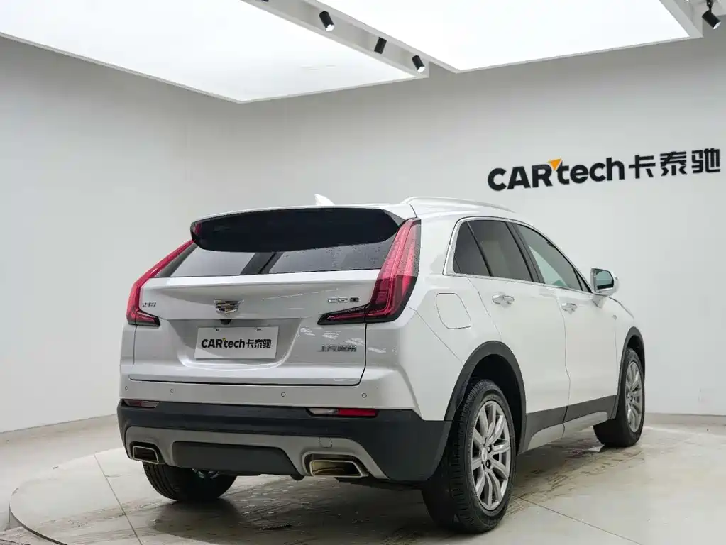 Cadillac Cadillac XT4 2020 Facelift 28T FWD Premium 2020 - thumbnail 18