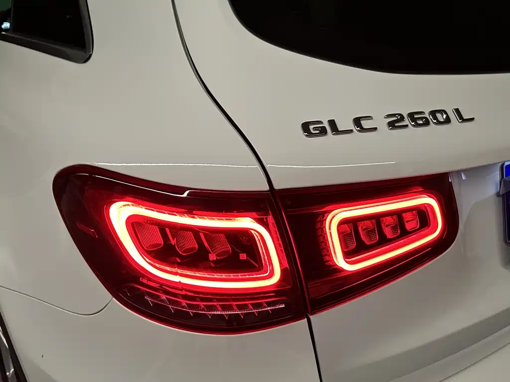 Mercedes-Benz Mercedes-Benz GLC 2020 Facelift GLC 260 L 4MATIC Sport Edition 2020 - thumbnail 18