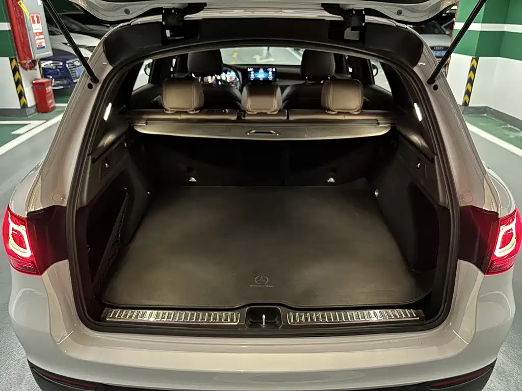 Mercedes-Benz Mercedes-Benz GLC 2020 Facelift GLC 260 L 4MATIC Sport Edition 2020 - thumbnail 19