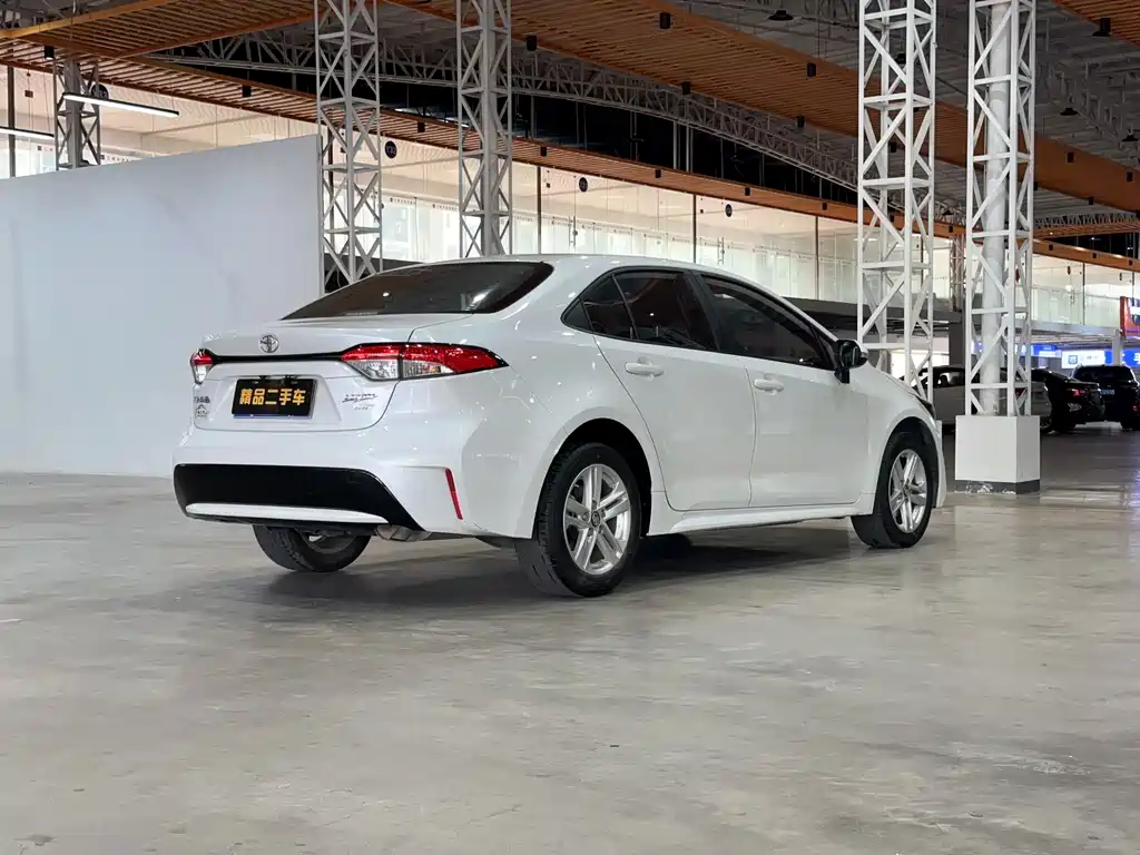 Toyota Toyota Corolla 2022 185T CVT Luxury Edition 2022 - thumbnail 3