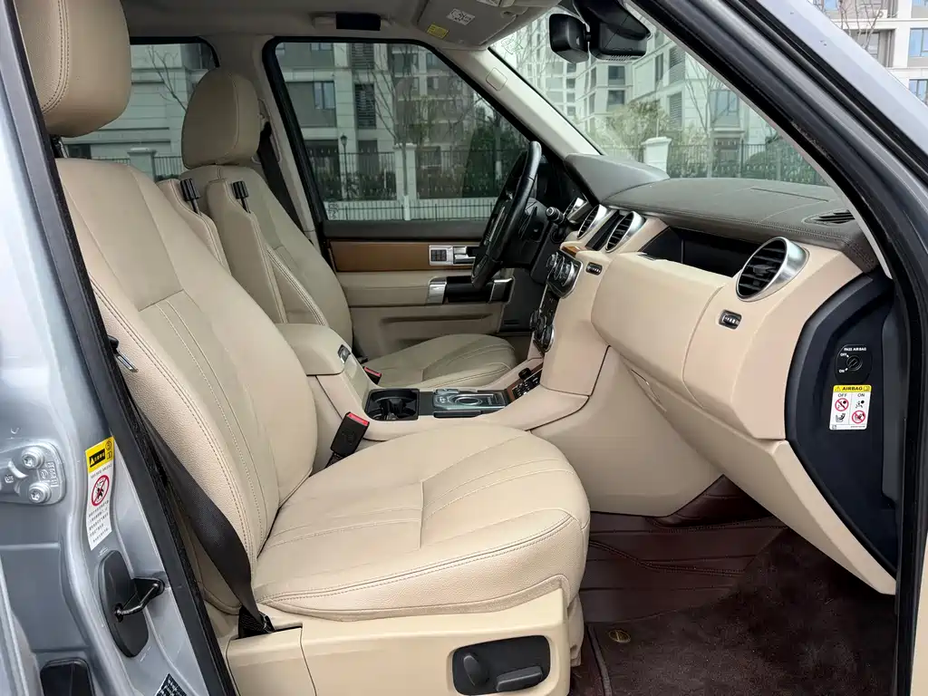 Land Rover Discovery 2016 3.0 SC V6 HSE 2017 - thumbnail 11