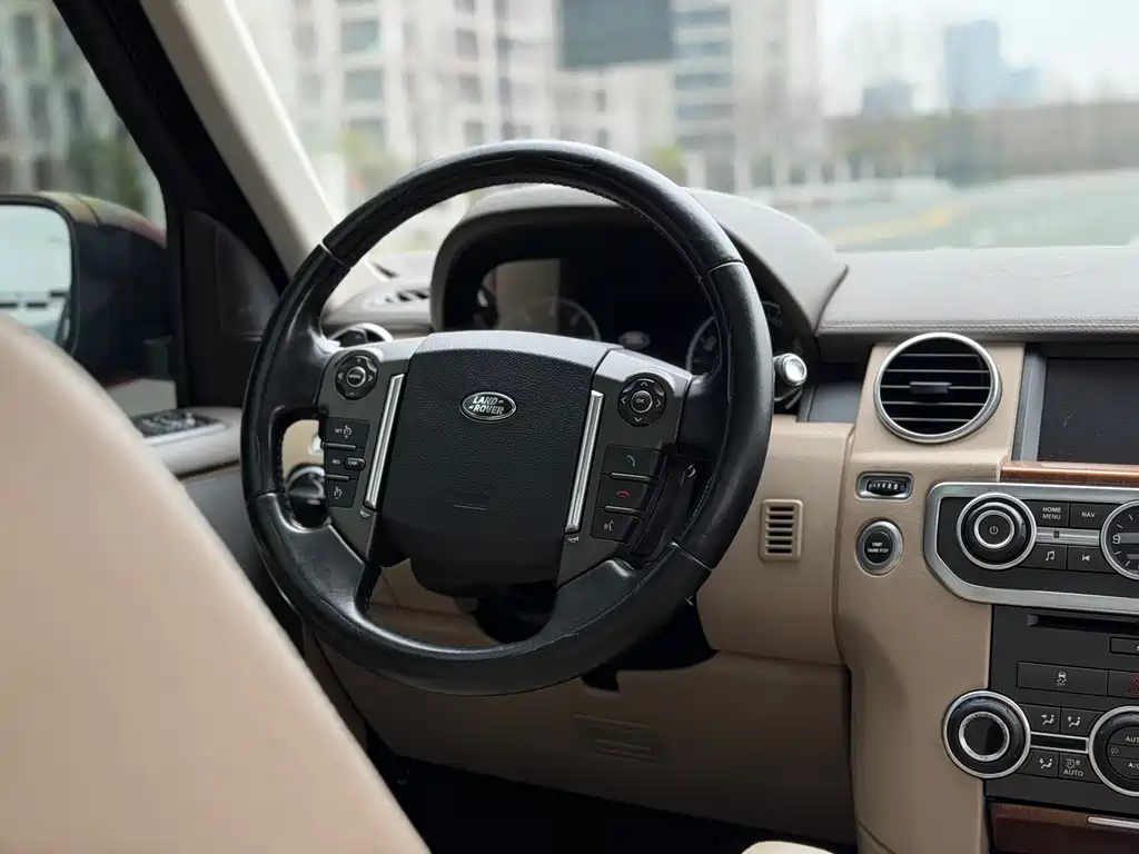 Land Rover Discovery 2016 3.0 SC V6 HSE 2017 - thumbnail 13