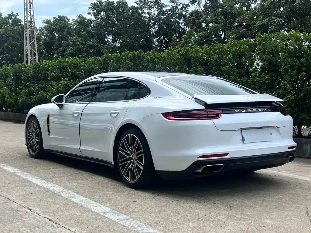 Porsche Porsche Panamera 2017 Panamera 4 Executive Long Wheelbase 3.0T 2018 - thumbnail 4