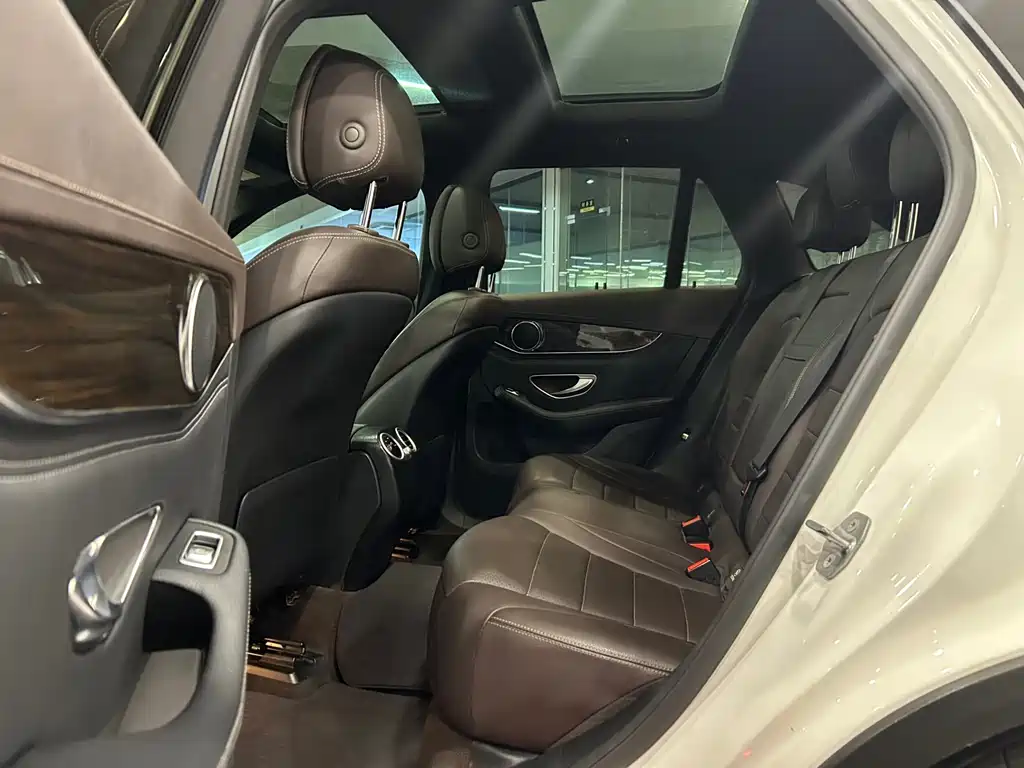 Mercedes-Benz Mercedes-Benz GLC 2018 Facelift GLC 260 4MATIC Sport Edition 2018 - thumbnail 6