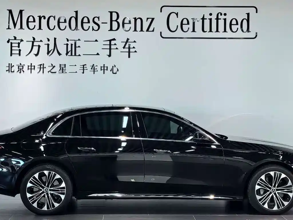 Mercedes-Benz Mercedes-Benz E-Class 2024 E 350 e L Plug-in Hybrid Sedan 2024 - thumbnail 2