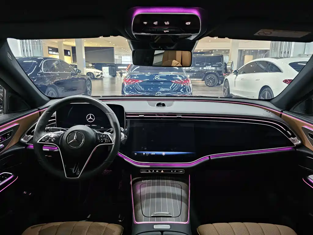 Mercedes-Benz Mercedes-Benz E-Class 2024 E 350 e L Plug-in Hybrid Sedan 2024 - thumbnail 7