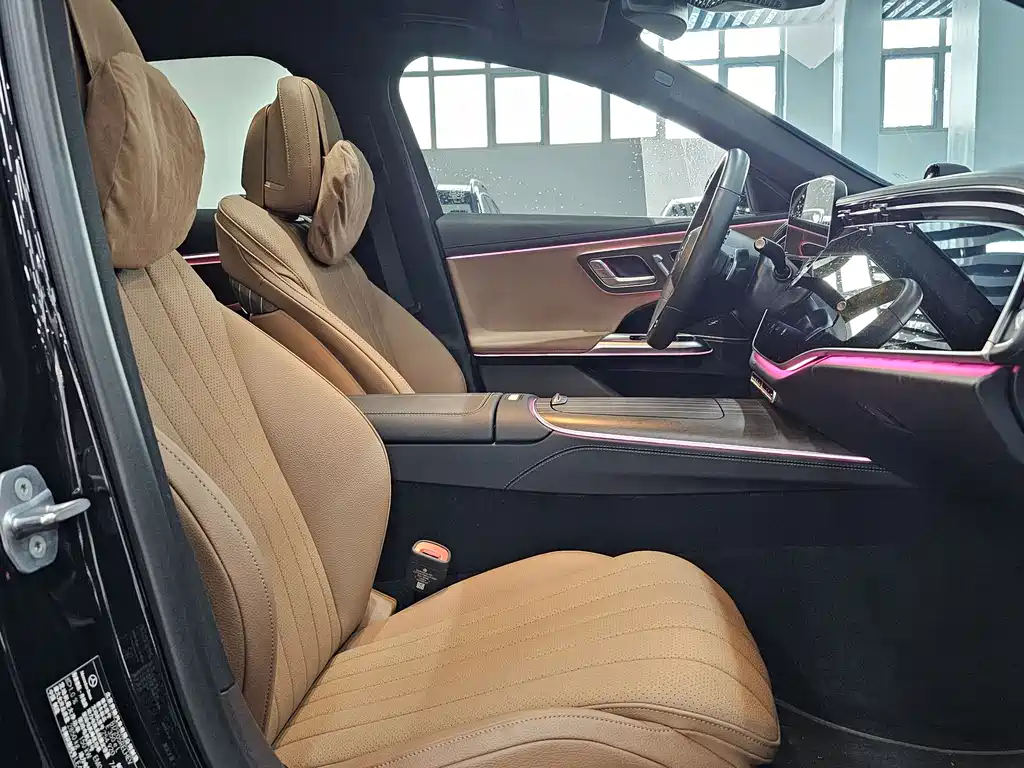 Mercedes-Benz Mercedes-Benz E-Class 2024 E 350 e L Plug-in Hybrid Sedan 2024 - thumbnail 9