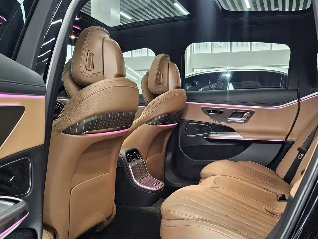 Mercedes-Benz Mercedes-Benz E-Class 2024 E 350 e L Plug-in Hybrid Sedan 2024 - thumbnail 10