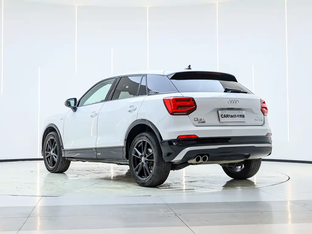 Audi Audi Q2L 2021 35 TFSI Sport Edition 2021 - thumbnail 5