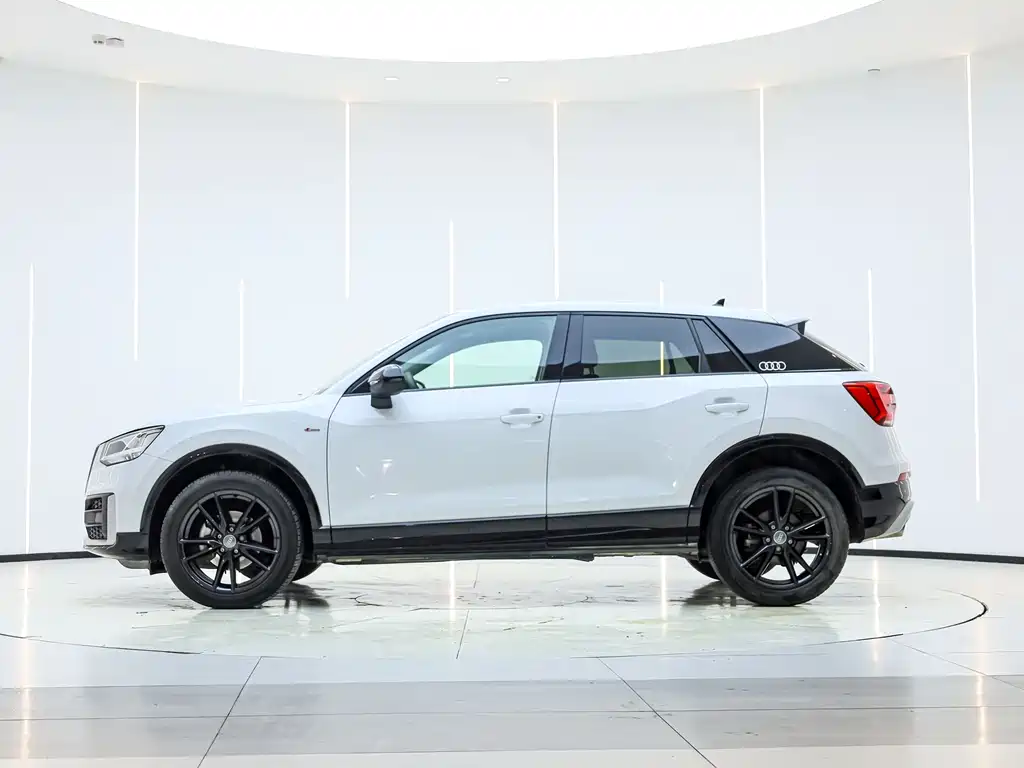 Audi Audi Q2L 2021 35 TFSI Sport Edition 2021 - thumbnail 6