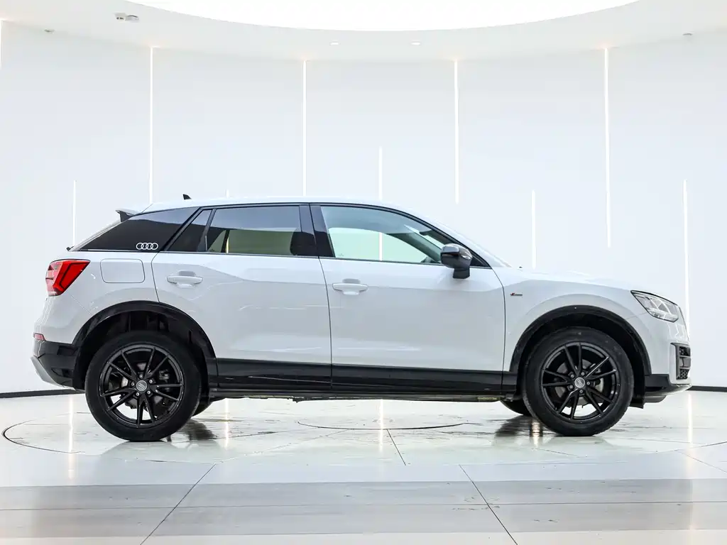 Audi Audi Q2L 2021 35 TFSI Sport Edition 2021 - thumbnail 8
