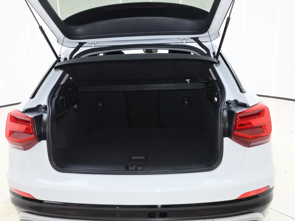 Audi Audi Q2L 2021 35 TFSI Sport Edition 2021 - thumbnail 11