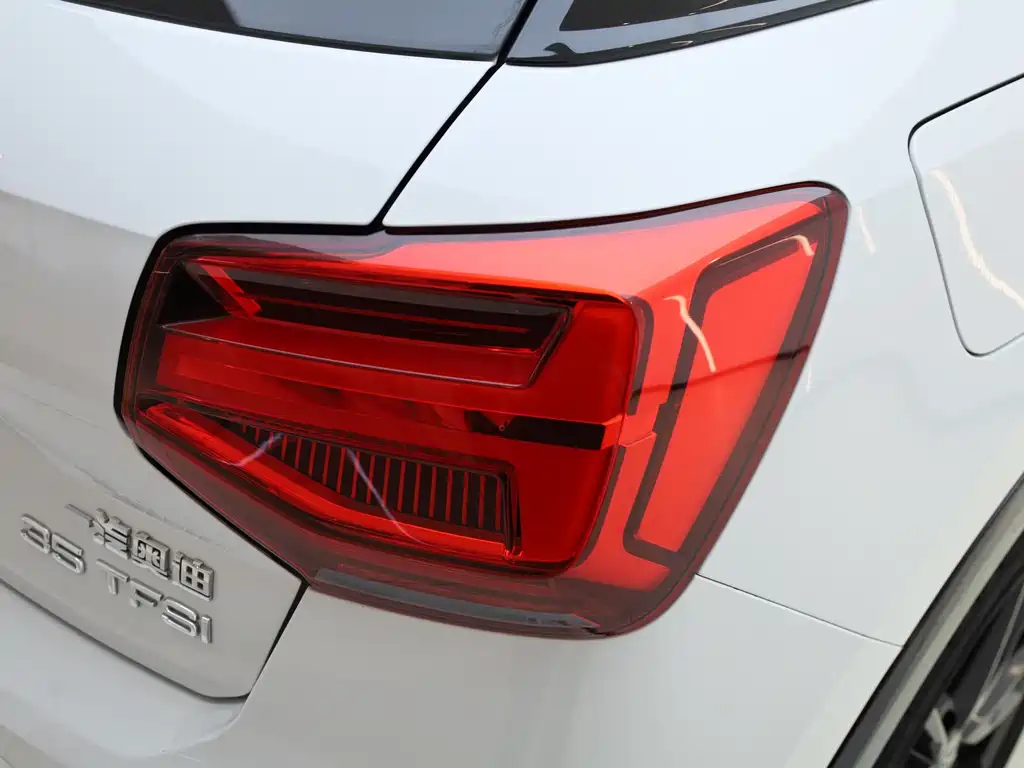 Audi Audi Q2L 2021 35 TFSI Sport Edition 2021 - thumbnail 12