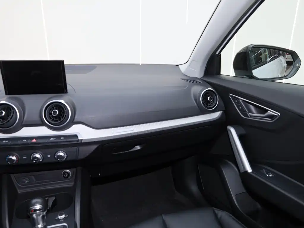 Audi Audi Q2L 2021 35 TFSI Sport Edition 2021 - thumbnail 13