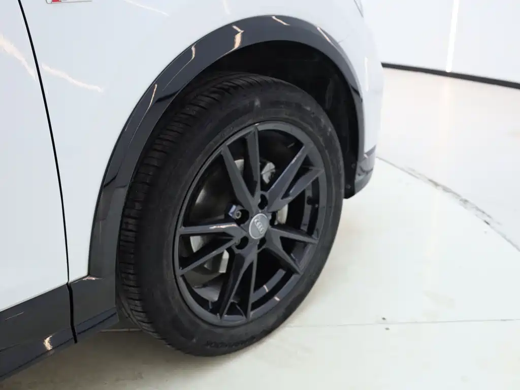 Audi Audi Q2L 2021 35 TFSI Sport Edition 2021 - thumbnail 23