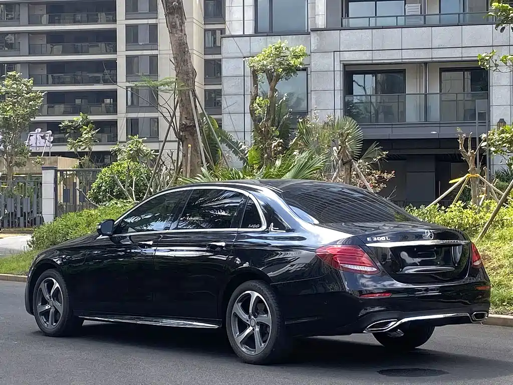 Mercedes-Benz Mercedes-Benz E-Class 2016 E 300 L Sport Style 2017 - thumbnail 7