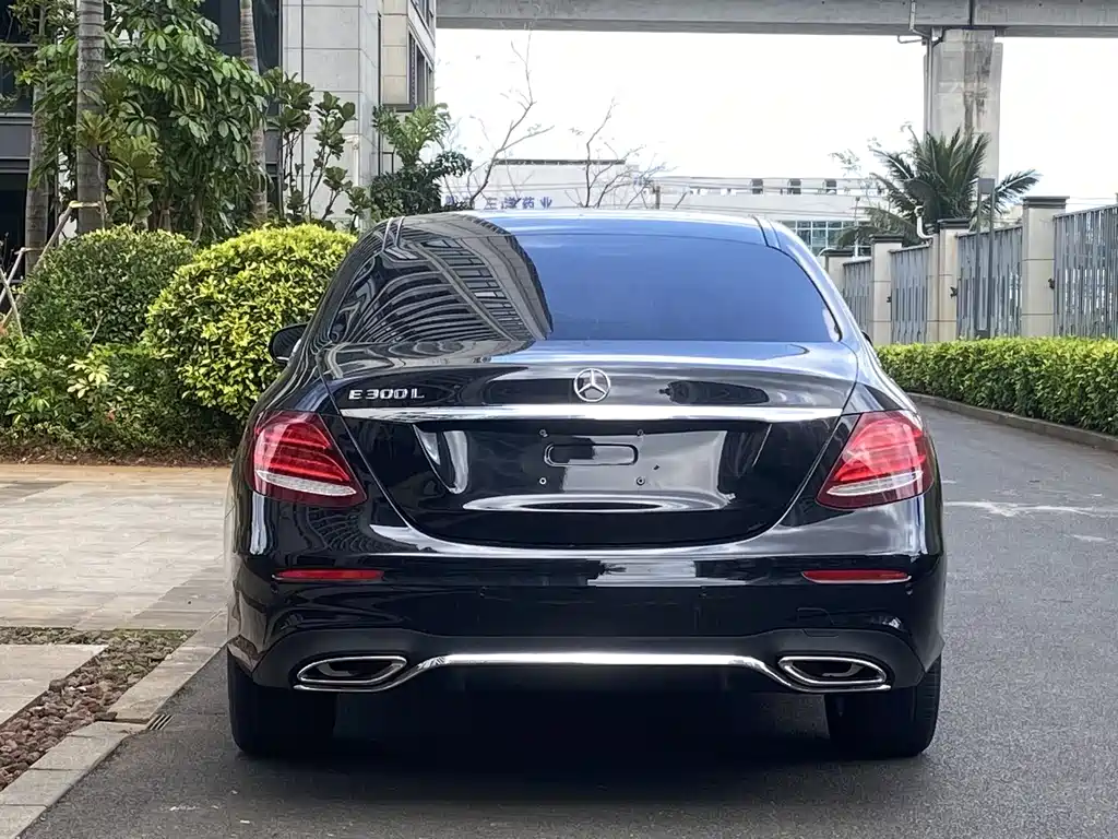Mercedes-Benz Mercedes-Benz E-Class 2016 E 300 L Sport Style 2017 - thumbnail 8
