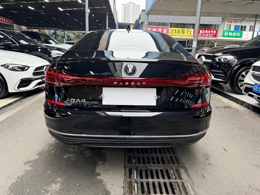 Volkswagen Passat 2025 Model Outstanding 330TSI Elite Starry Sky Edition 2025 - thumbnail 6