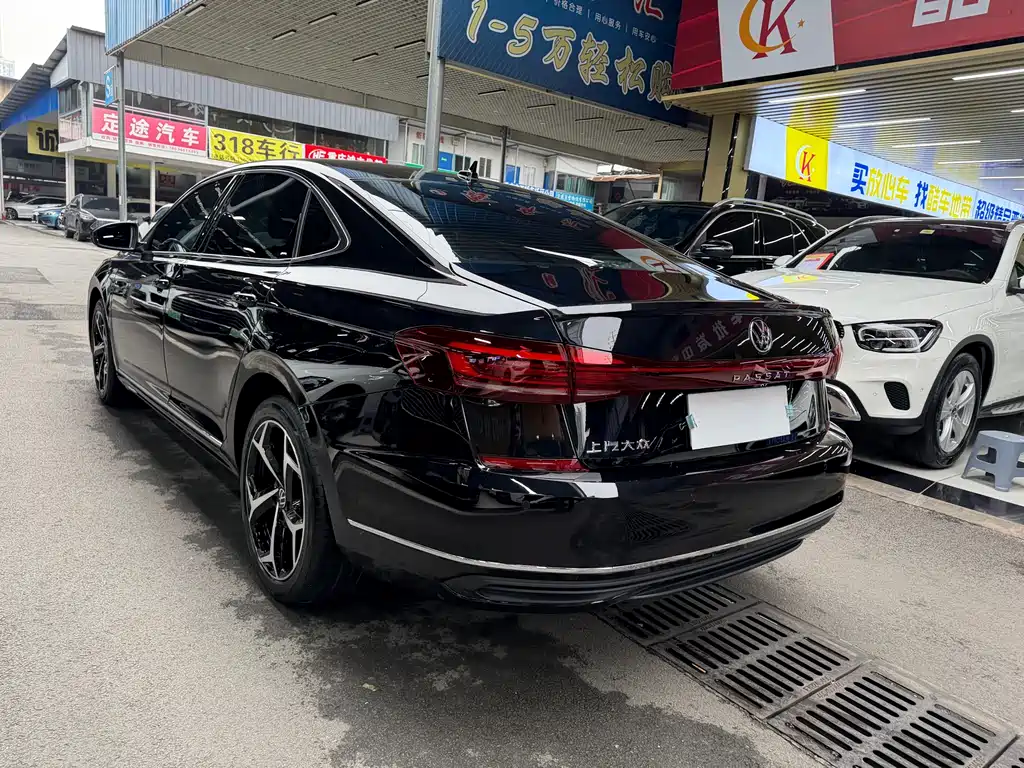 Volkswagen Passat 2025 Model Outstanding 330TSI Elite Starry Sky Edition 2025 - thumbnail 7