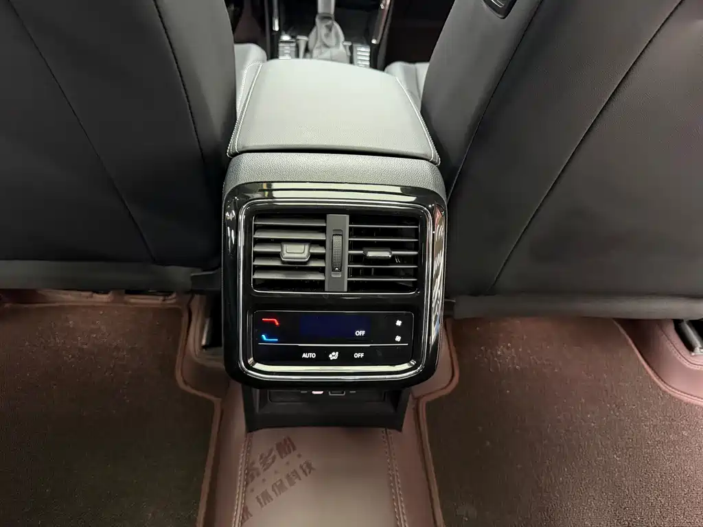 Volkswagen Passat 2025 Model Outstanding 330TSI Elite Starry Sky Edition 2025 - thumbnail 14