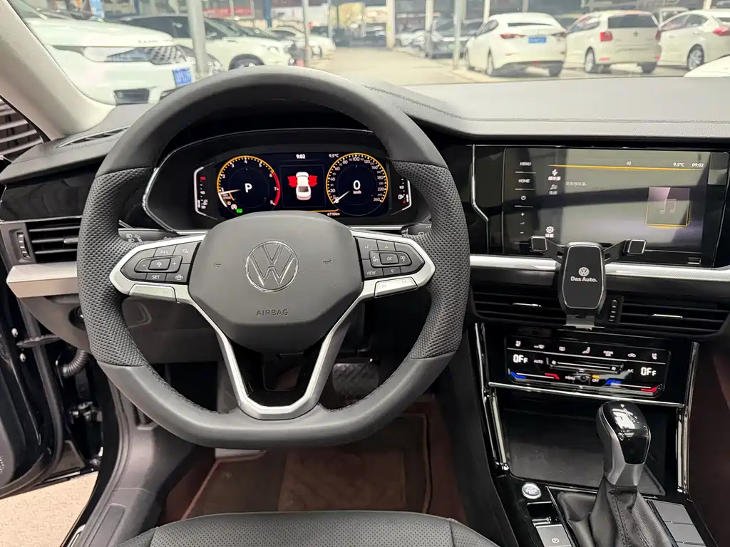 Volkswagen Passat 2025 Model Outstanding 330TSI Elite Starry Sky Edition 2025 - thumbnail 16