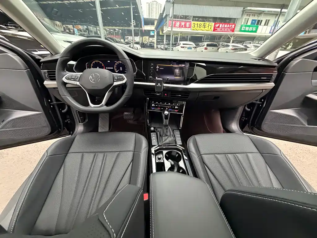 Volkswagen Passat 2025 Model Outstanding 330TSI Elite Starry Sky Edition 2025 - thumbnail 18